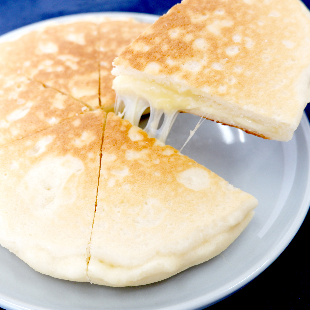 フライパンで焼くチーズナン